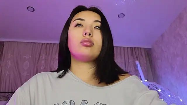 Snapshot of lily__foster chatting on February 17, 2026, 2:52 am lily foster online show from February 17, 2026, 2:52 am