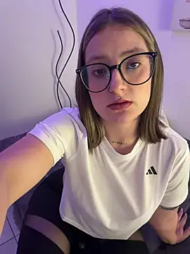 Megan lu2 online show from February 22, 2026, 2:45 am