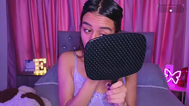 Snapshot of Emiily_Scott1 chatting on October 30, 2025, 4:41 pm Emiily Scott1 online show from October 30, 2025, 4:41 pm