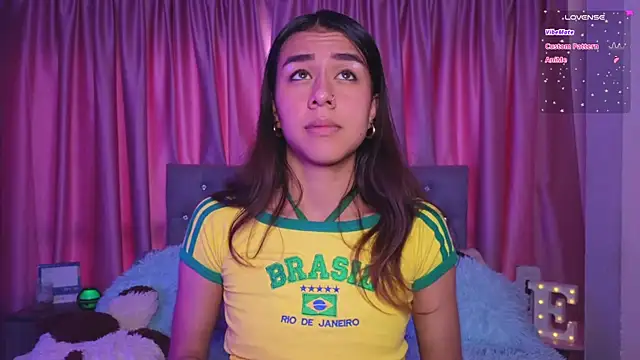 Snapshot of Emiily_Scott1 chatting on November 29, 2025, 2:42 pm Emiily Scott1 online show from November 29, 2025, 2:42 pm