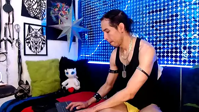 Snapshot of Mensecret69 chatting on January 7, 2025, 5:53 pm Mensecret69 online show from January 7, 2025, 5:53 pm