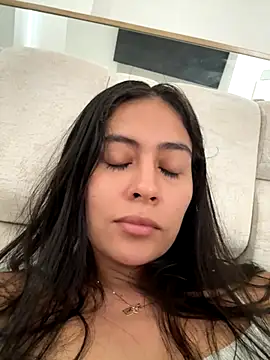 Sophie  Foxxx online show from October 21, 2025, 6:41 pm