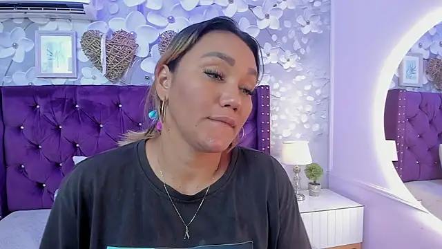 dalila salazar online show from June 27, 2026, 3:00 am