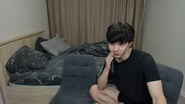 Snapshot of lil_cassie chatting on September 27, 2025, 4:12 pm lil cassie online show from September 27, 2025, 4:12 pm