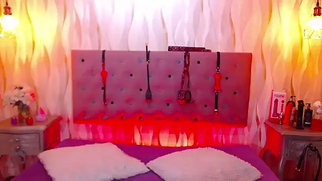 Snapshot of IsabelaLatina chatting on January 6, 2026, 4:00 pm IsabelaLatina online show from January 6, 2026, 4:00 pm