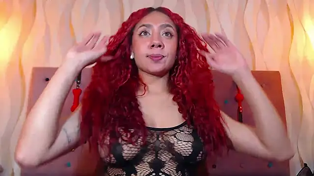 Snapshot of IsabelaLatina chatting on January 10, 2026, 10:28 am IsabelaLatina online show from January 10, 2026, 10:28 am