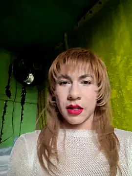 Snapshot of Evehampy chatting on December 18, 2025, 8:04 pm Evehampy online show from December 18, 2025, 8:04 pm