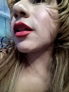 Snapshot of Evehampy chatting on February 7, 2026, 7:17 pm Evehampy online show from February 7, 2026, 7:17 pm