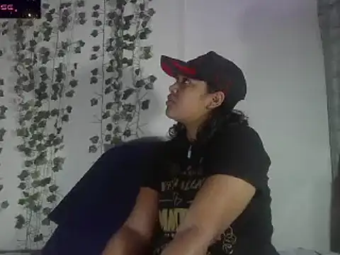 Snapshot of Charis_21 chatting on January 15, 2025, 9:20 pm Charis 21 online show from January 15, 2025, 9:20 pm