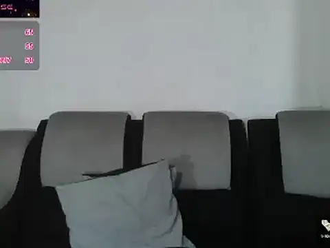 Snapshot of Charis_21 chatting on January 23, 2025, 10:22 pm Charis 21 online show from January 23, 2025, 10:22 pm