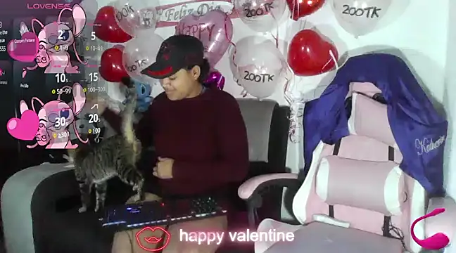 Snapshot of Charis_21 chatting on February 18, 2025, 1:10 am Charis 21 online show from February 18, 2025, 1:10 am