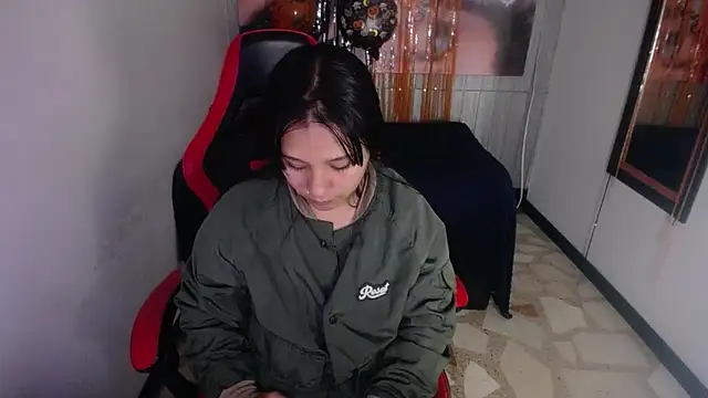 Snapshot of Charis_21 chatting on November 2, 2025, 2:25 am Charis 21 online show from November 2, 2025, 2:25 am