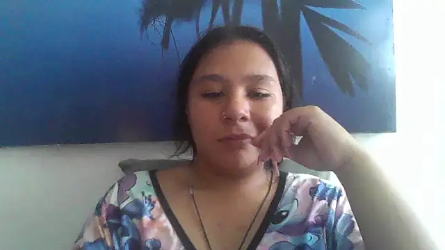 Snapshot of Charis_21 chatting on January 14, 2026, 8:36 pm Charis 21 online show from January 14, 2026, 8:36 pm