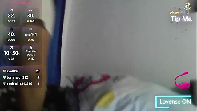 Snapshot of Charis_21 chatting on February 8, 2026, 11:19 pm Charis 21 online show from February 8, 2026, 11:19 pm