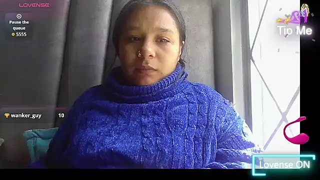Snapshot of Charis_21 chatting on February 25, 2026, 6:17 pm Charis 21 online show from February 25, 2026, 6:17 pm