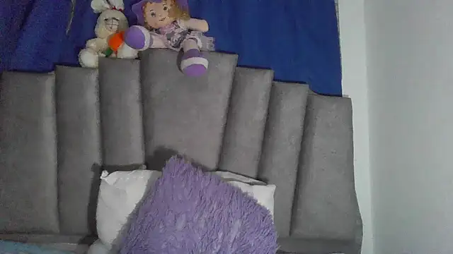 Snapshot of Charis_21 chatting on March 3, 2026, 11:21 pm Charis 21 online show from March 3, 2026, 11:21 pm
