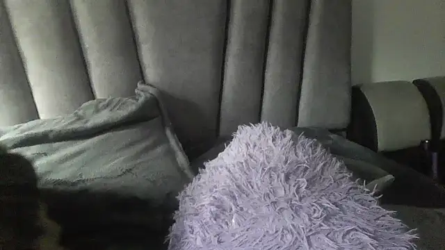 Snapshot of Charis_21 chatting on March 27, 2026, 9:36 pm Charis 21 online show from March 27, 2026, 9:36 pm