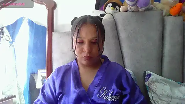 Snapshot of Charis_21 chatting on April 1, 2026, 7:33 pm Charis 21 online show from April 1, 2026, 7:33 pm
