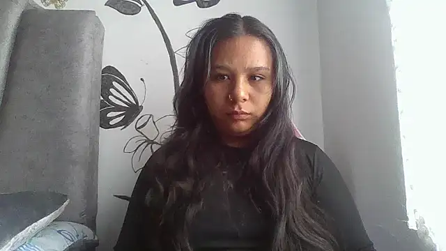 Snapshot of Charis_21 chatting on April 9, 2026, 2:33 pm Charis 21 online show from April 9, 2026, 2:33 pm