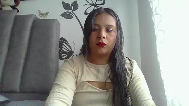 Snapshot of Charis_21 chatting on April 13, 2026, 6:13 pm Charis 21 online show from April 13, 2026, 6:13 pm