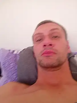 Snapshot of otkabrr chatting on November 4, 2025, 6:56 am otkabrr online show from November 4, 2025, 6:56 am