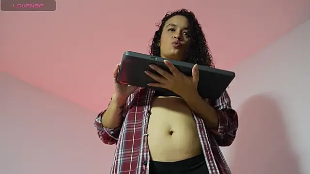 Snapshot of angela__98 chatting on September 11, 2025, 12:33 am angela 98 online show from September 11, 2025, 12:33 am