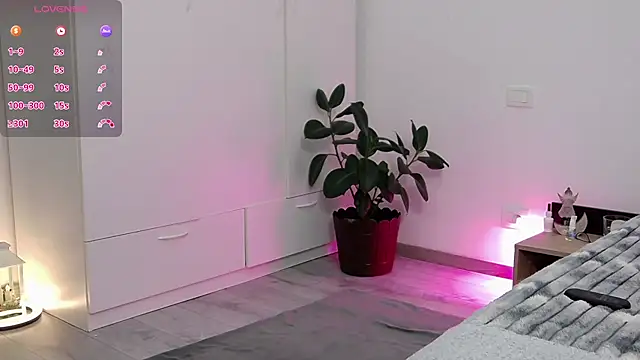 YourSweetSinn online show from September 24, 2025, 12:52 pm