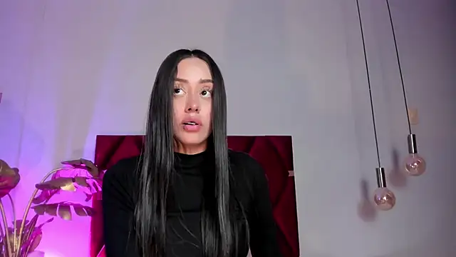 Snapshot of NoraDasilva chatting on December 17, 2025, 12:38 am NoraDasilva online show from December 17, 2025, 12:38 am