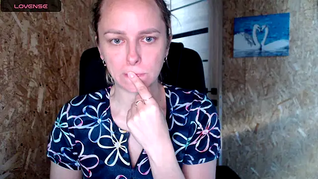 las sweet online show from June 25, 2026, 2:43 pm
