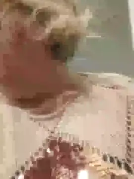 Snapshot of Merilulla chatting on January 24, 2025, 5:53 pm Merilulla online show from January 24, 2025, 5:53 pm
