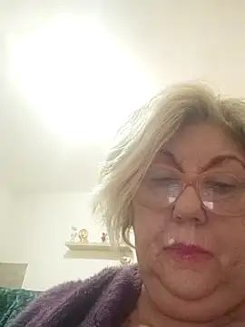 Snapshot of Merilulla chatting on January 31, 2025, 3:33 pm Merilulla online show from January 31, 2025, 3:33 pm