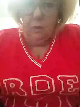 Snapshot of Merilulla chatting on February 2, 2025, 11:53 pm Merilulla online show from February 2, 2025, 11:53 pm