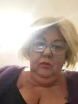 Snapshot of Merilulla chatting on February 6, 2025, 1:16 am Merilulla online show from February 6, 2025, 1:16 am