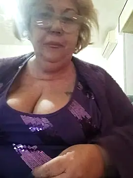 Snapshot of Merilulla chatting on February 15, 2025, 12:48 am Merilulla online show from February 15, 2025, 12:48 am