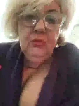 Snapshot of Merilulla chatting on February 19, 2025, 10:45 am Merilulla online show from February 19, 2025, 10:45 am