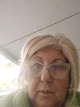 Snapshot of Merilulla chatting on February 23, 2025, 2:57 pm Merilulla online show from February 23, 2025, 2:57 pm