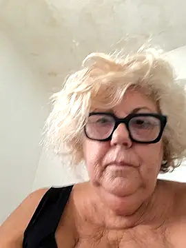 Snapshot of Merilulla chatting on September 9, 2025, 1:54 pm Merilulla online show from September 9, 2025, 1:54 pm