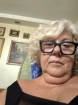 Snapshot of Merilulla chatting on September 20, 2025, 8:32 pm Merilulla online show from September 20, 2025, 8:32 pm