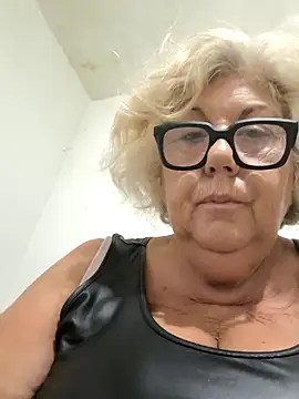 Snapshot of Merilulla chatting on September 25, 2025, 12:47 am Merilulla online show from September 25, 2025, 12:47 am
