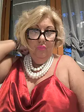 Snapshot of Merilulla chatting on March 8, 2026, 5:11 am Merilulla online show from March 8, 2026, 5:11 am