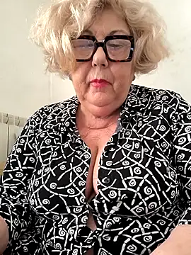 Snapshot of Merilulla chatting on March 12, 2026, 12:33 pm Merilulla online show from March 12, 2026, 12:33 pm