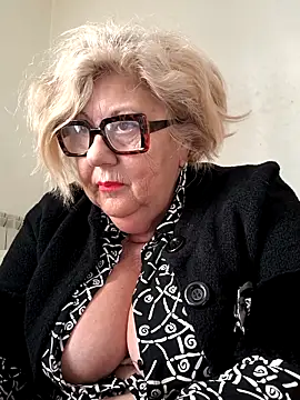 Snapshot of Merilulla chatting on March 14, 2026, 2:22 pm Merilulla online show from March 14, 2026, 2:22 pm