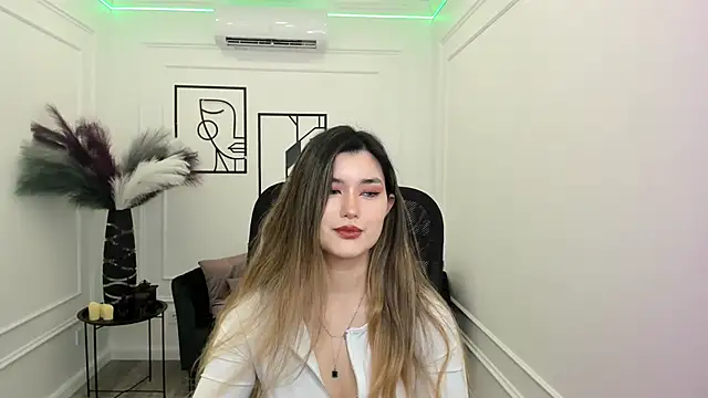 Snapshot of AnneTLi chatting on November 21, 2025, 3:16 am AnneTLi online show from November 21, 2025, 3:16 am