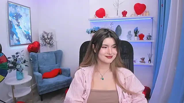 Snapshot of AnneTLi chatting on February 10, 2026, 7:18 pm AnneTLi online show from February 10, 2026, 7:18 pm