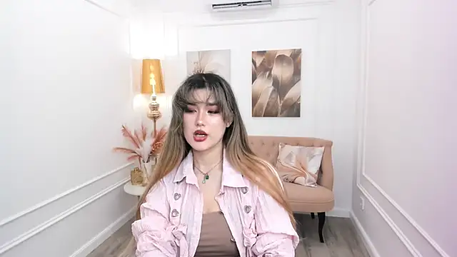 AnneTLi online show from May 16, 2026, 3:14 am