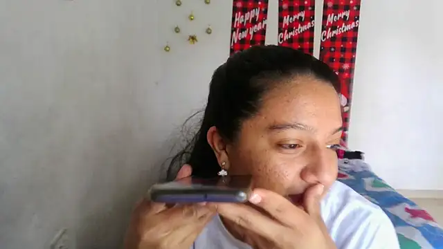 Snapshot of almaswan1 chatting on December 2, 2024, 3:25 pm almaswan1 online show from December 2, 2024, 3:25 pm