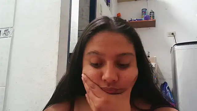 Snapshot of almaswan1 chatting on December 17, 2024, 6:42 pm almaswan1 online show from December 17, 2024, 6:42 pm