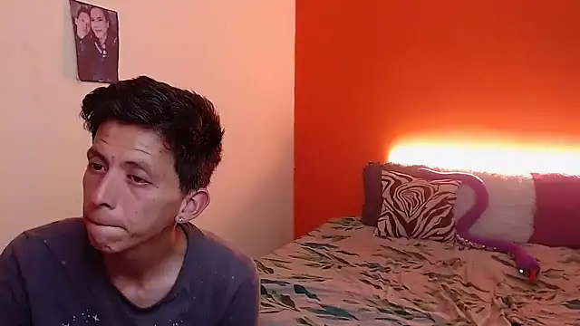 Snapshot of Babylolatop chatting on February 28, 2025, 7:56 pm Babylolatop online show from February 28, 2025, 7:56 pm