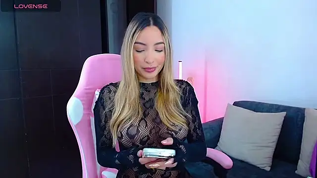 Snapshot of im_grecia chatting on February 4, 2026, 9:31 pm im grecia online show from February 4, 2026, 9:31 pm