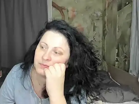 Snapshot of Lillian2 chatting on January 31, 2026, 7:12 pm Lillian2 online show from January 31, 2026, 7:12 pm